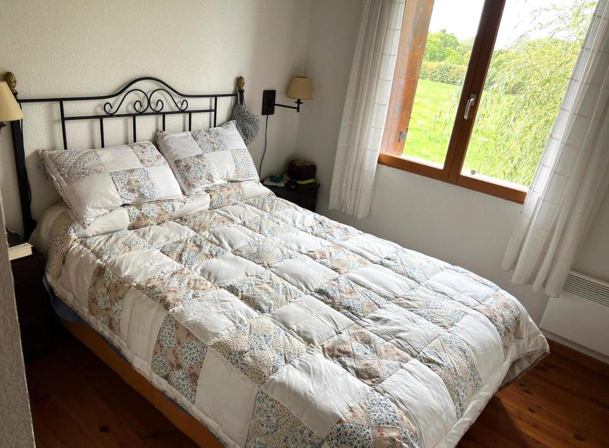 Casa Adosada Para Familias En Santa Leocadia Sainte-Léocadie المظهر الخارجي الصورة